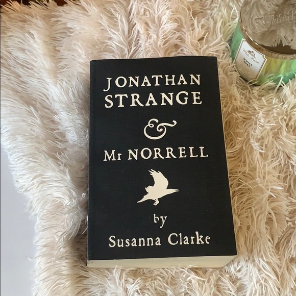 Johathan Strange & Mr Norrell - Picture 1 of 3